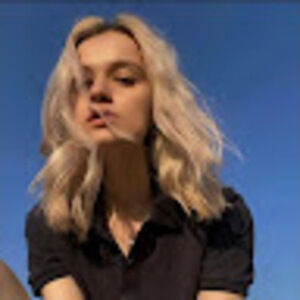 Meet your Posher, Daphne